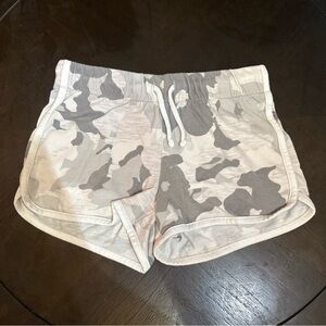 Old Navy Gray Camouflage Kids Athletic Shorts